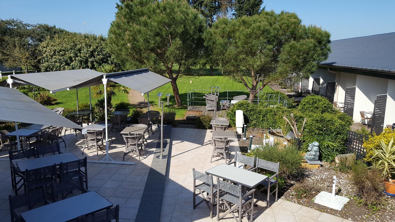Hotel Restaurant Le Jardin Delice Saint-Victor  Exterior photo